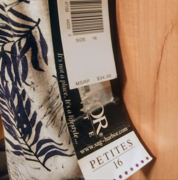 Sag Harbor Petite Women's Pants(14) Top (16) Capri Set Black Cream Leaf Pattern - Picture 10 of 10